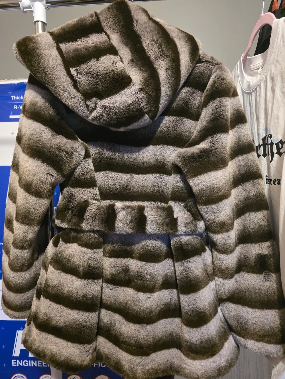 Luxury Faux Fur Hooded Coat Brown Striped Belted Jacket Soft Plush Winter Chic - Picture 6 of 6